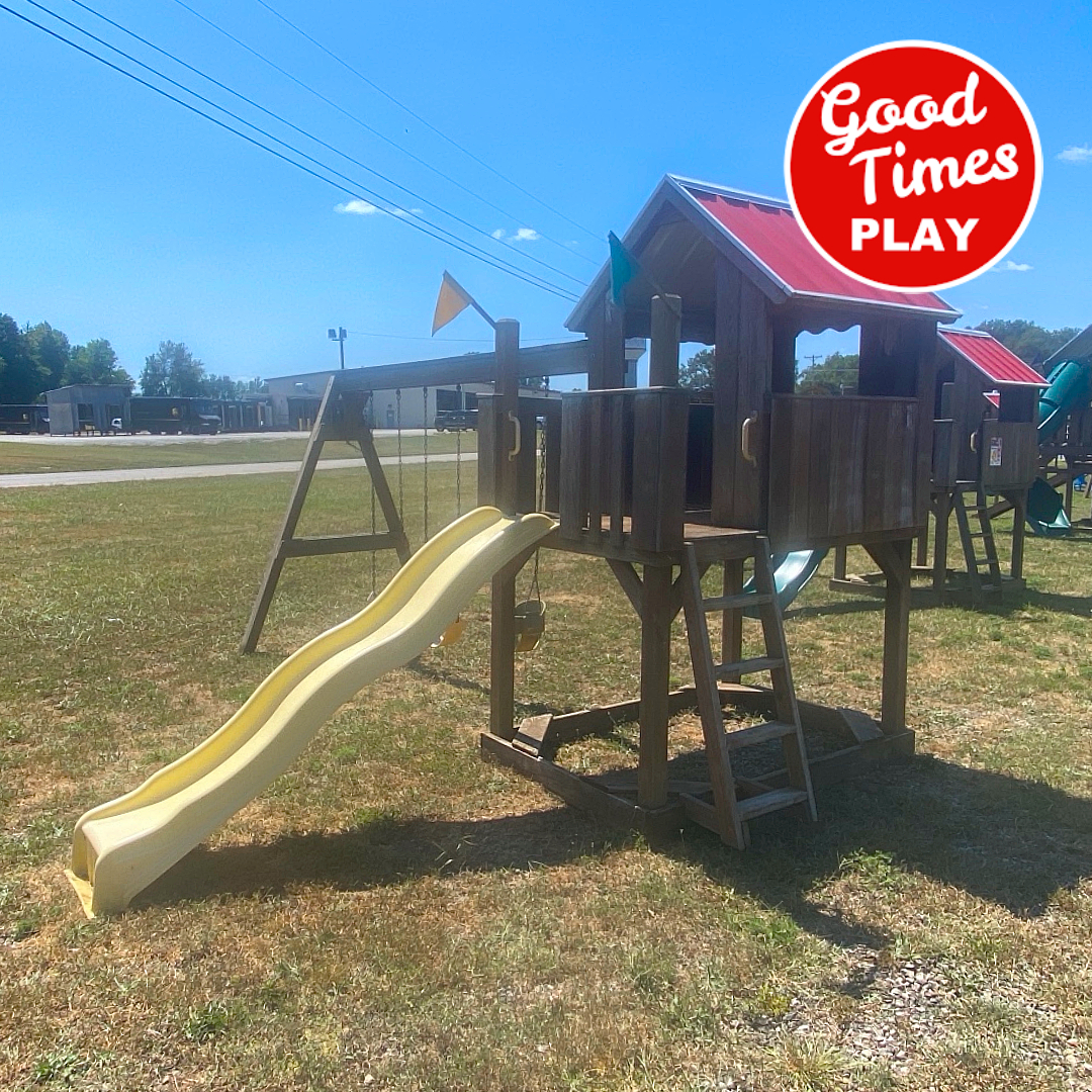 PRE-OWNED "Strawberry" 4ft Deck Height - Image 4