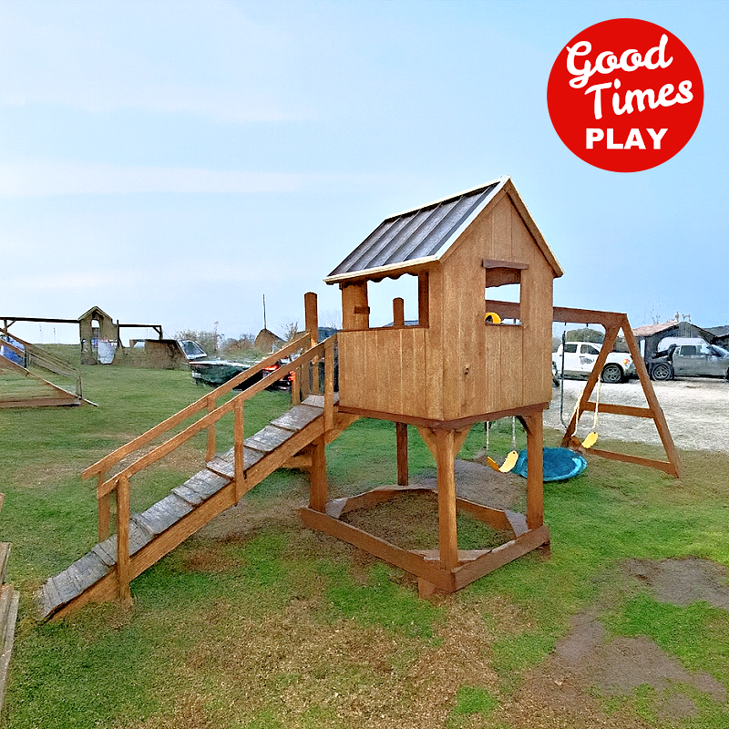 PRE-OWNED Custom "Strawberry" 4ft Deck Height - Image 2